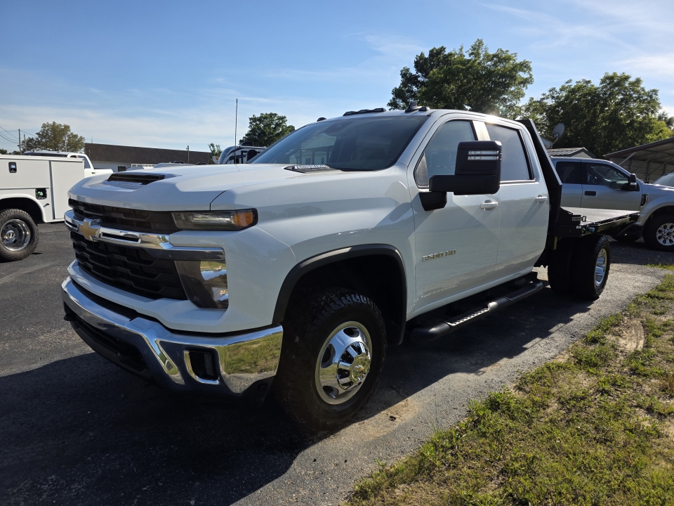 White 2024 Chevrolet Silverado 3500HD LT Crew Cab LB 4WD Pickup Truck Four-Wheel Drive Automatic