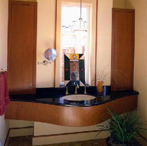powder & vanity area