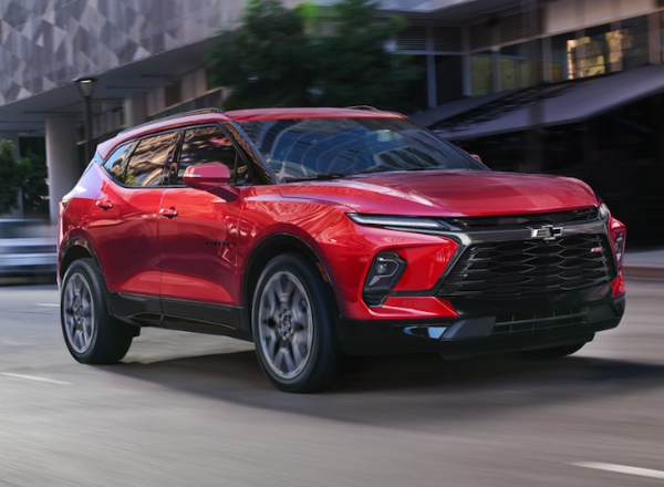 Chevrolet Blazer column graphic New Chevrolet Blazer Model Comparisons