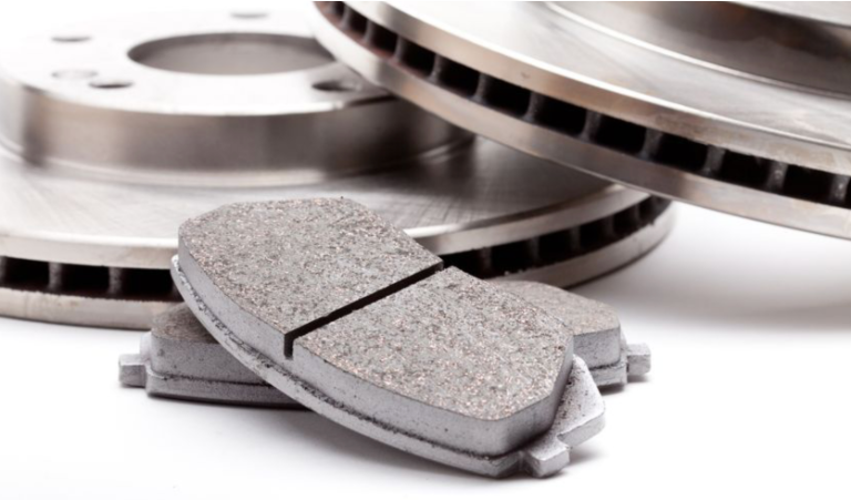 Nissan Brake Pads side image Different pieces of Nissan brake pads