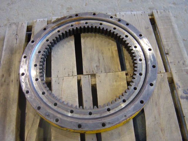 Komatsu PC60-3 Excavator Rotec Bearing