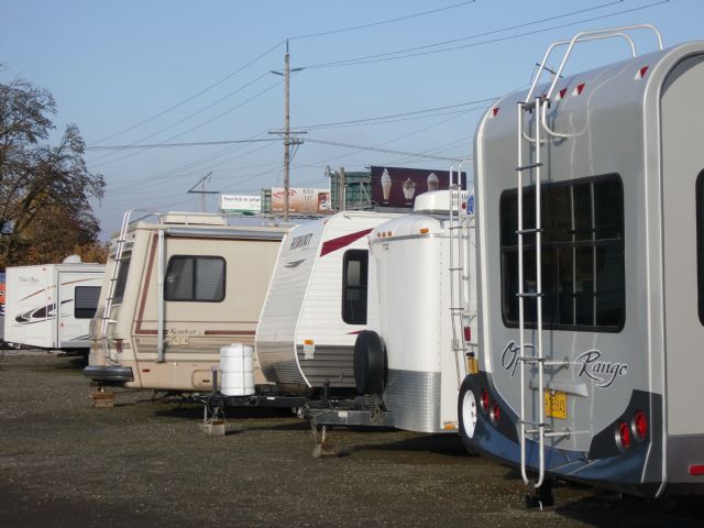 7086929_2.jpg