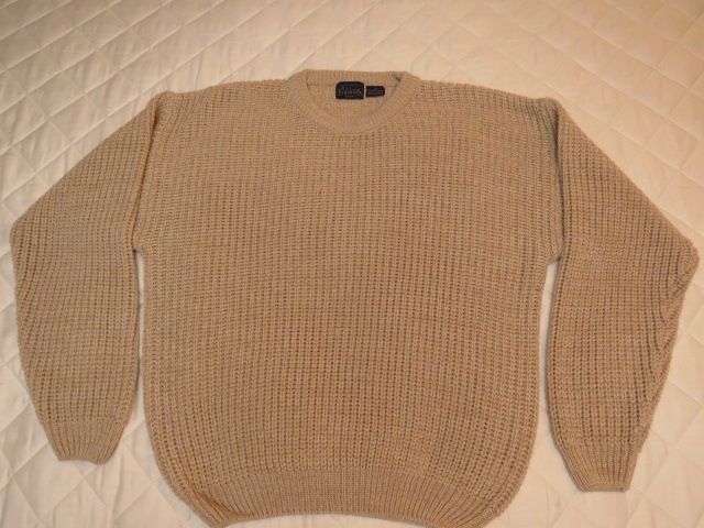 Man's 2XL Sweater, 100% Acrylic