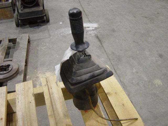 Kobelco SK300III Excavator Pilot Control Valve