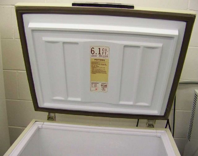 Crosley Shelvador Almond Chest Freezer Champaign, Illinois