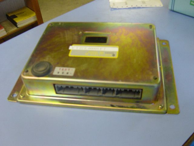 Kobelco SK70SR Excavator Main Computer Box