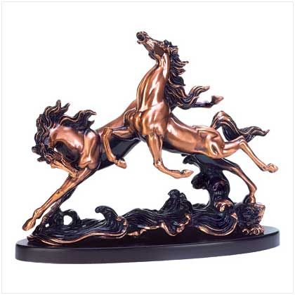  Horses at Seaside Statue 