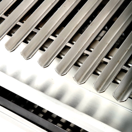 Check out this Wood-burning Grill made in Traverse City, MI by Grillworks, Inc. Purchase to support 15 American workers. Gets you 99,050 Boom™ Points.