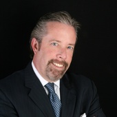 Brad_hanks_standing_half