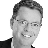 Thom_moore_image_black_and_white_2