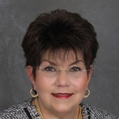 Brenda_portrait_313924_10150314074703168_798083167_7938685_1970717941_n