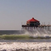 Hb_pier_and_waves