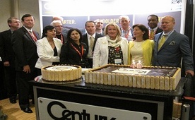 Cutting%20the%20cake