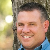 Blog_d9232861-edit-v_headshot