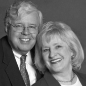 Grannisjohnsarah%20gray%20croopped%20couple