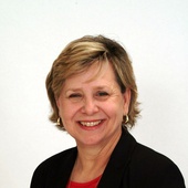 Headshot_black_jacket