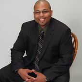 Profile_pic_in_chair_04092010
