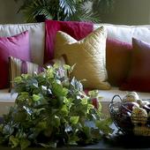 Couchpinkpillows