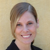Felicia_carlson_business_pict_030710