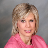 4_nancy_business_pic