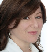Joanna_headshot_from_karen_resized_twitter