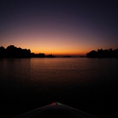 Lake_at_night