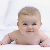 Sweetheart-loveable-baby-with-blue-eyes