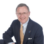 Bobfalter-realtor-broker-seated