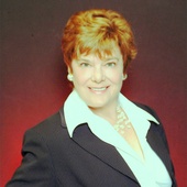 Joan_head_shot_pix_013-6