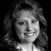 Dd_-_bw_headshot_large_600_pixel