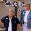 Jean_and_lisa_with_sign
