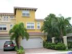 Waterfront luxury Townhouse in Fort Lauderdale, with easy access main Intracoastal Waterway.