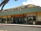Waianae - Surf shop and sushi