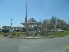 Purcellville Virginia Town Center meeting place.  Walk to antique shopps, the W&OD biking and hiking trail. 