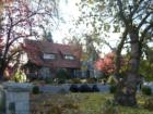 Beautiful stone home in central district of Wenatchee.