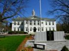 Hamilton town Hall and War Memorial
