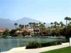 Lago Rancho Santa Margarita fatures lakeside dining and shopping.