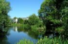 Meadowcreek community features ponds and walking paths, community pool and tennis courts, and is close to the Boise River.