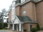Brookshire Mews Condominium
      Building Entrance