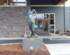 The golfer welcomes you at the entrance to the Bellingham Golf and Country Club
