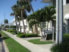 Ocean Drive, Vero Beach, FL  32963
      Shops, boutiques and restaurants on Ocean Drive, Vero Beach, FL  32963
      www.VeroPremierProperties.com