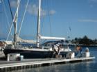 Unloading at the Waikiki Yacht Club.