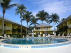 This is the main pool and courtyard.  Well maintained tropical atmosphere adds to the resort feel of this landmark beachfront condo/hotel.