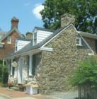 Stone construction was popular in Leesburg and many of the structures have been converted to visitor's centers and antique shops.  Copyright 2007 Lenn Harley