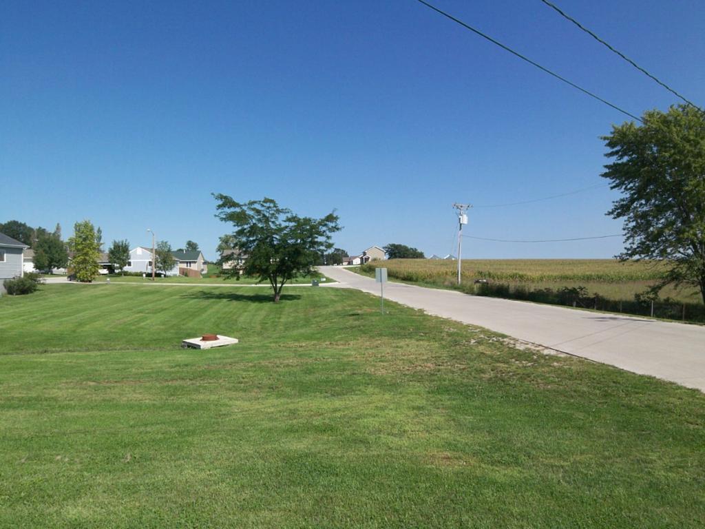Pine Street looking East in Dexter, Iowa good small town living just minutes from Des Moines