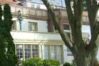 Larimont Manor in Edgemoor neighborhood.