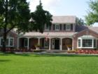 Greenway Parks - Renowned architects Foshee & Cheek designed this charming, traditional home.  Foshee & Cheek studied in Barcelona, Spain & designed the ultra exclusive Highland Park Village shopping area. 
