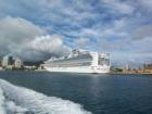 Cruise ship ready to take passengers out.