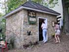 Old stone building (probably not really the jail) in historic Waterford, VA