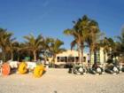 Docs Beach House - Barefoot Beach